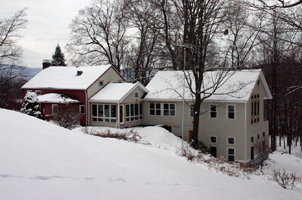 Scrubhill Bunkhouse: picute of house and addition